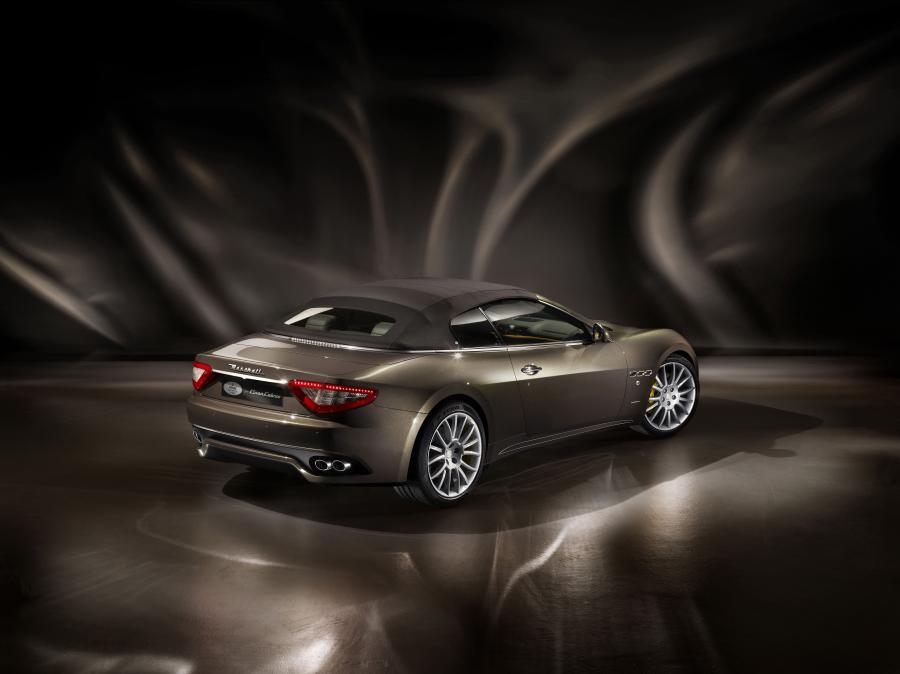  Maserati GranCabrio Fendi 2011 года  (фото 9 из 16)